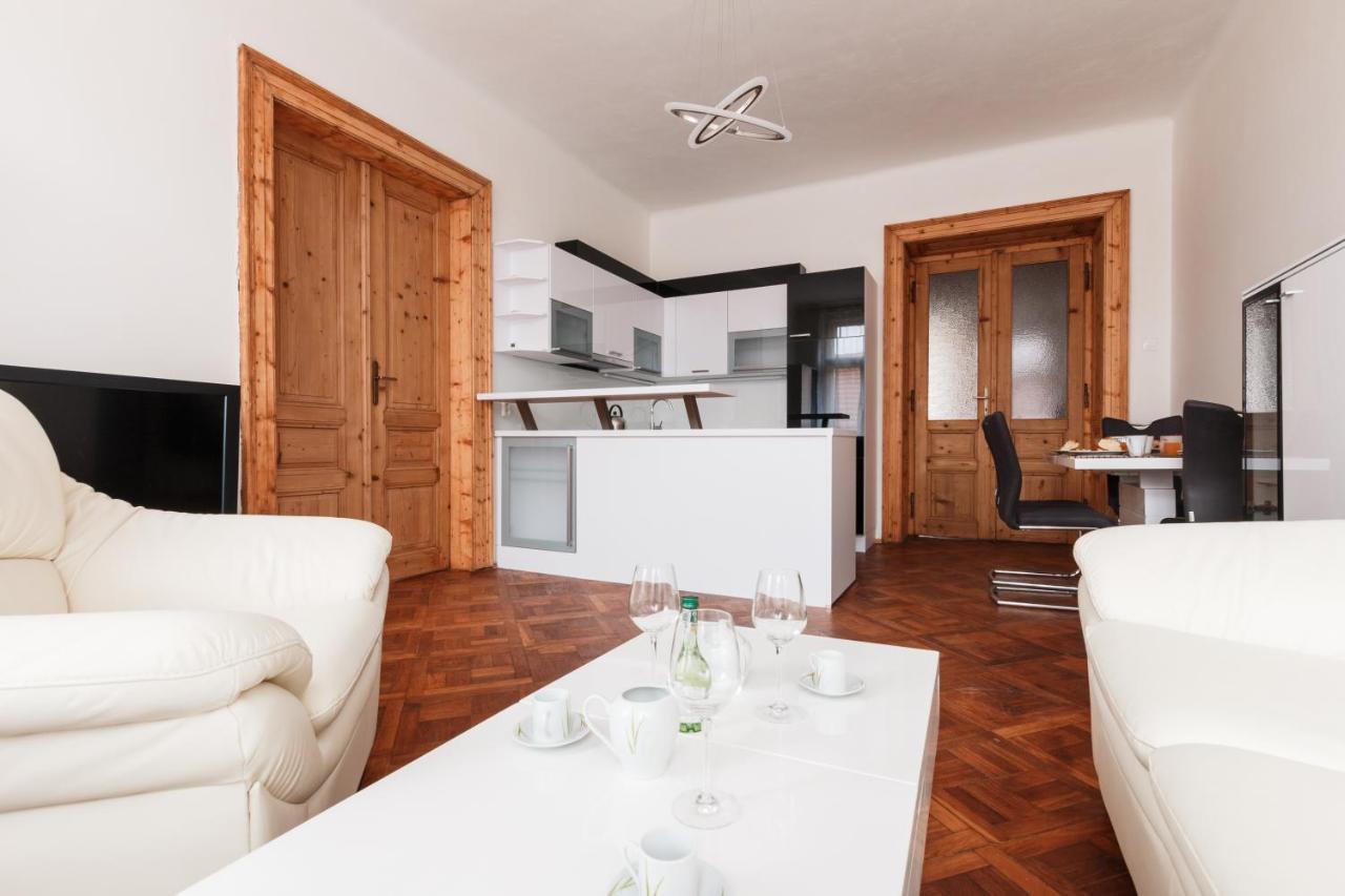 Prague Days - Stylish New Town Apartments Praga Exterior foto