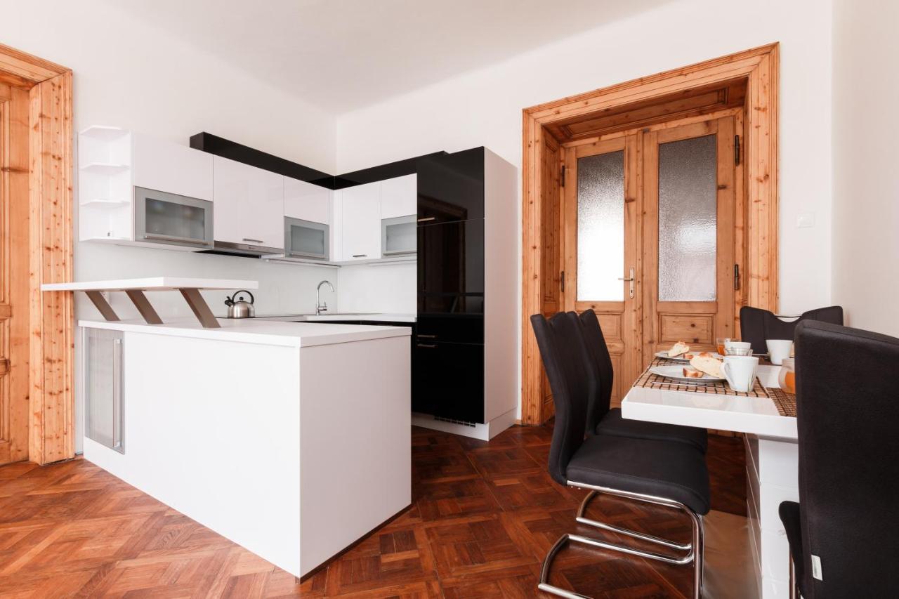 Prague Days - Stylish New Town Apartments Praga Exterior foto