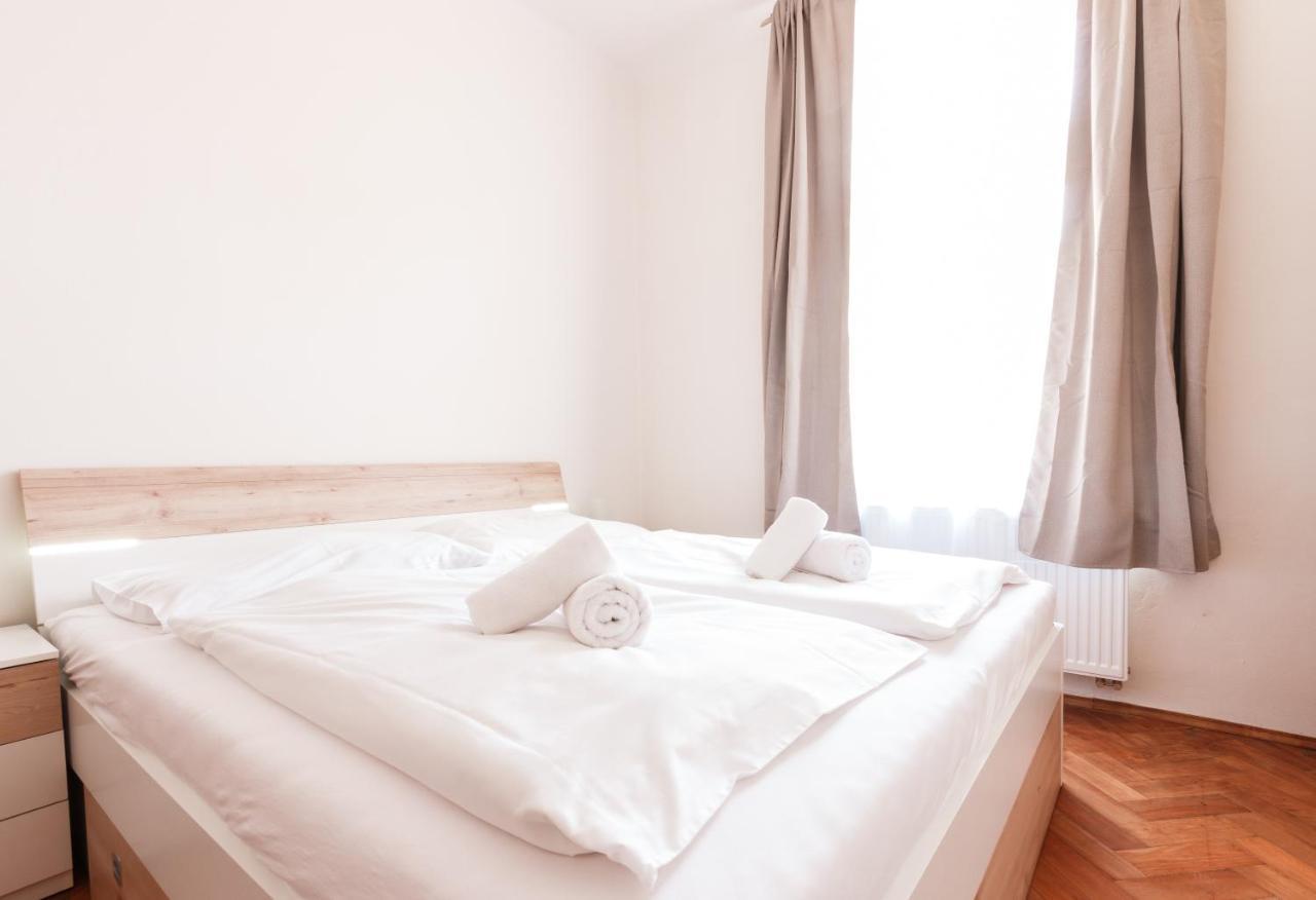 Prague Days - Stylish New Town Apartments Praga Exterior foto